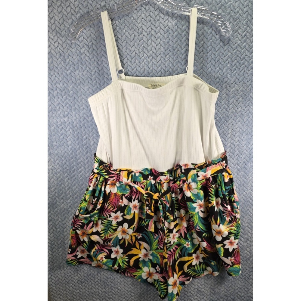 Jolie & Joy Floral Romper Shorts Floral Boho Festival Soft Size 2X Waist Tie